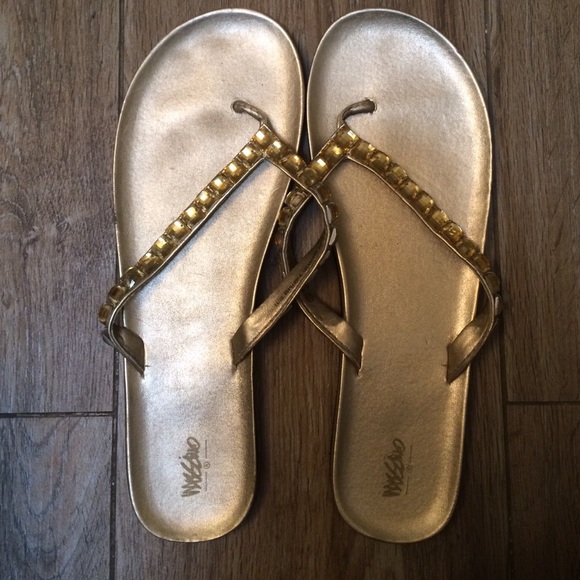 Mossimo gold sparkly sandals