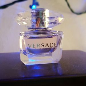 Versace Bright crystal delux size
