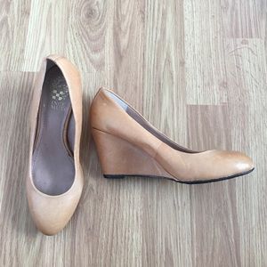 Vince Camuto tan closed toe wedges