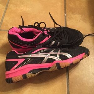 Basic Asics Sneakers👟👟