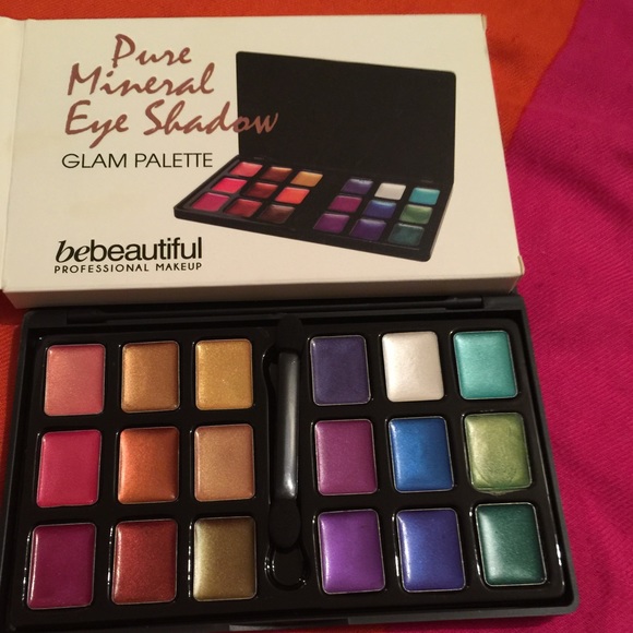 BeBeautiful eye shadow palette