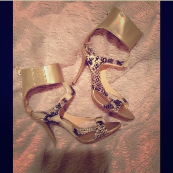 Guess Snakeskin print ankle strap heels