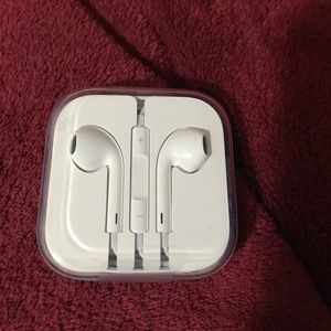 💗iPhone ear buds 💗