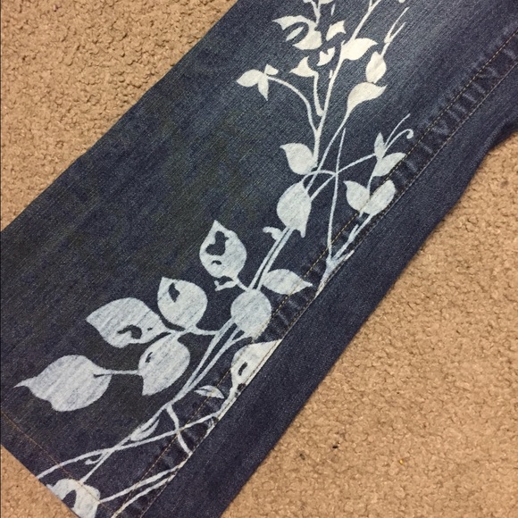 Detailed Jeans - Picture 4 of 4