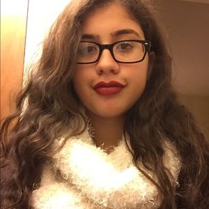Meet your Posher, Jasmine