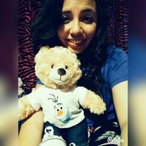 Meet your Posher, Anahi