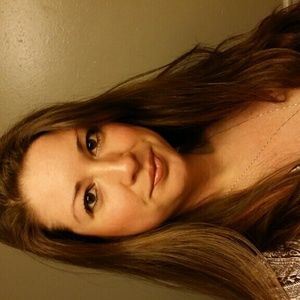 Meet your Posher, Mara