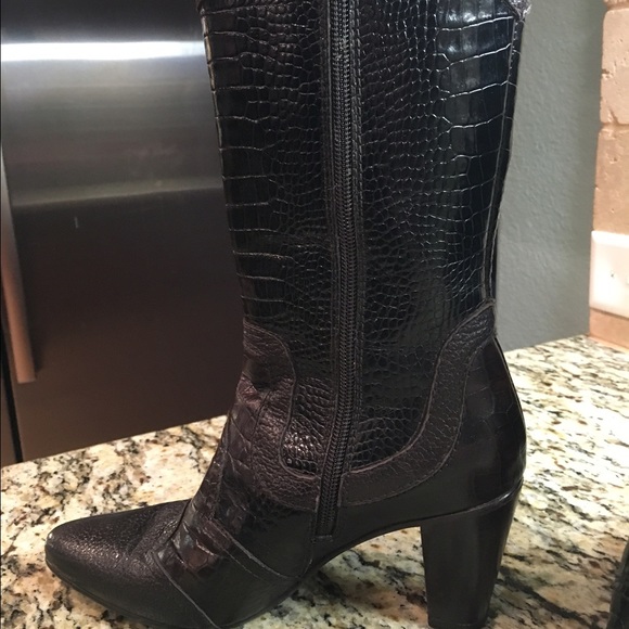 Stuart weitzman boots