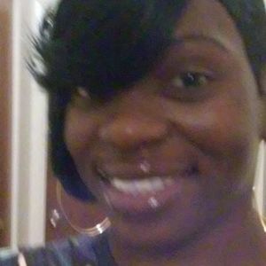 Meet your Posher, Desiree