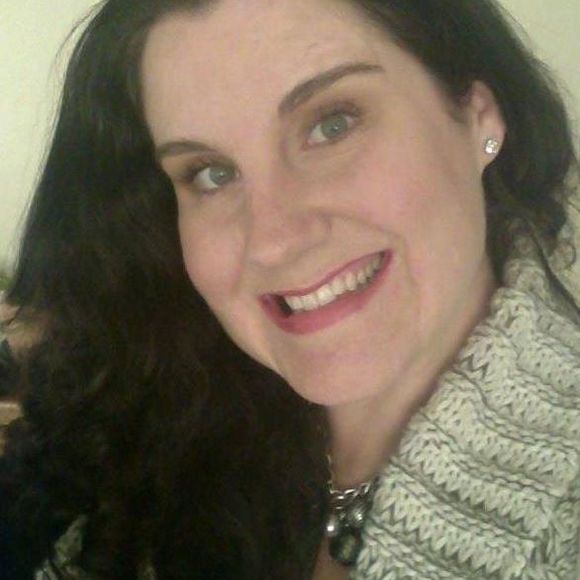 Meet your Posher, Holley