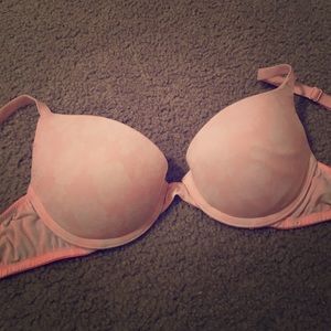 PINK Victoria's Secret push-up bra size 34A