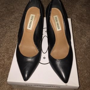 Steve Madden pumps