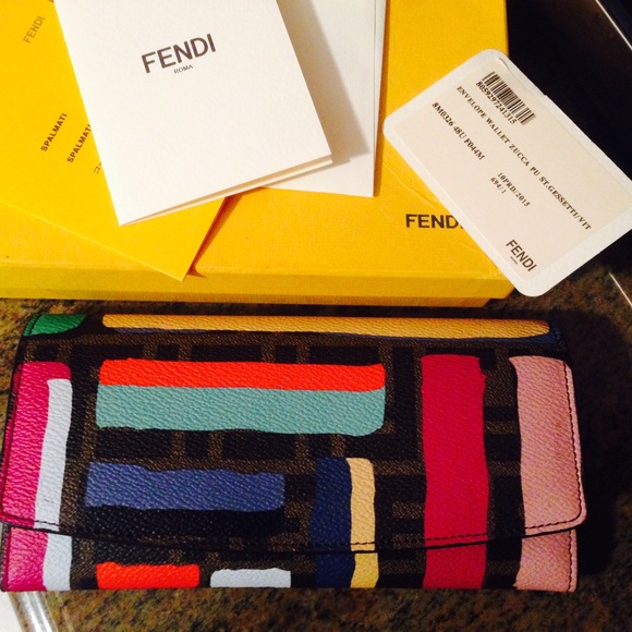 FENDI Wallet never been worn 2015 season