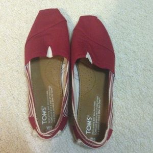 Red and Stripe Toms