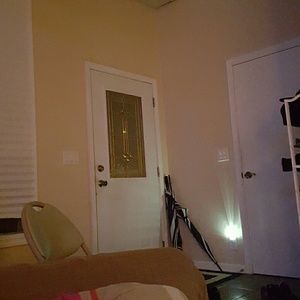 Meet your Posher, Alma