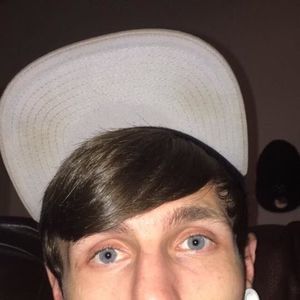 Meet your Posher, Deejay