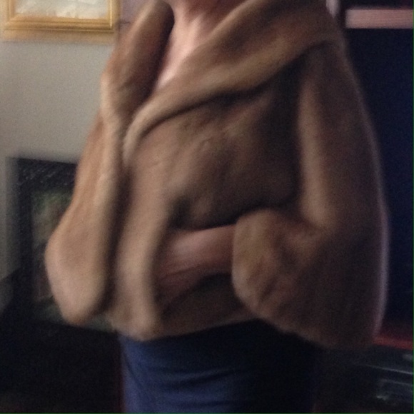 Spritzer bros fur Jackets & Blazers - Vintage great condition fur Coat/Cape