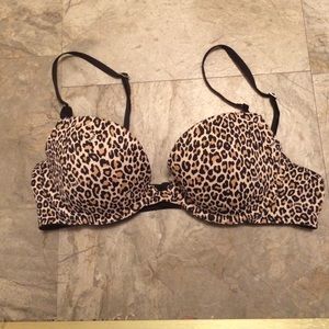 Victoria Secret Pink Bra (34B)