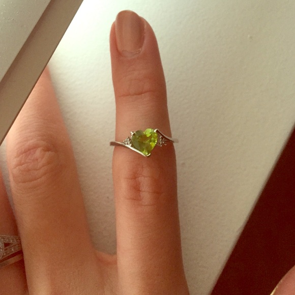 Green Heart Shaped Gem Ring