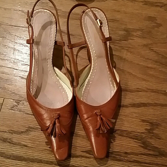 Brooks Brothers tan leather heel with tassel