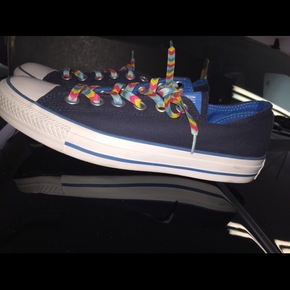 Blue nave converse