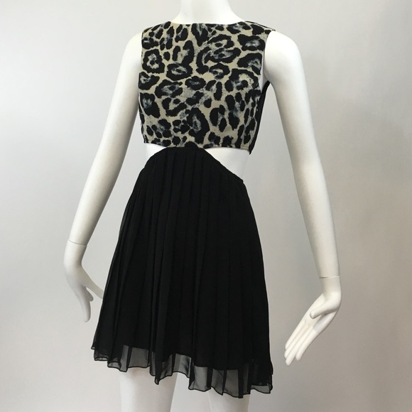 AX Paris Dress - Picture 1 of 4