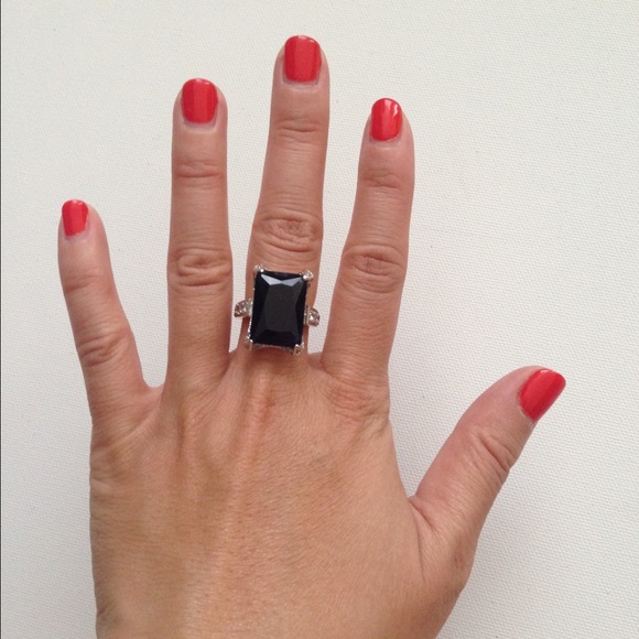 Cocktail ring with navy stone