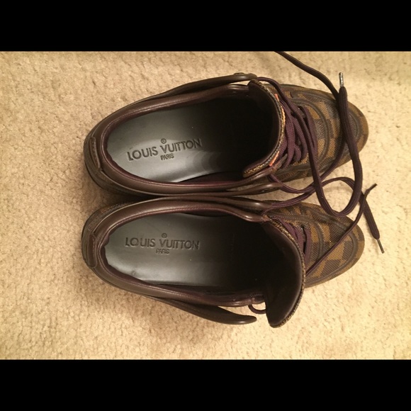 Authentic Louis Vuitton - Picture 3 of 4