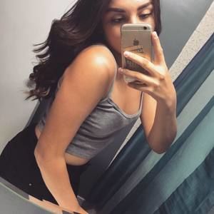 Meet your Posher, Alexis