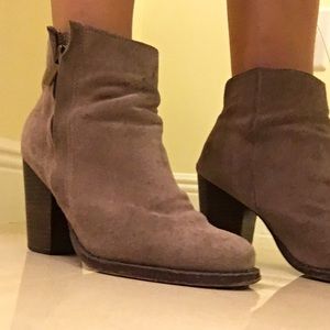 Urban Outfitters ankle booties. Color Beige.