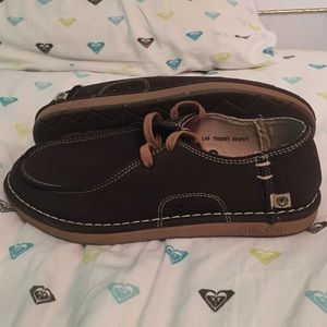 Ocean minded surf shoes men's