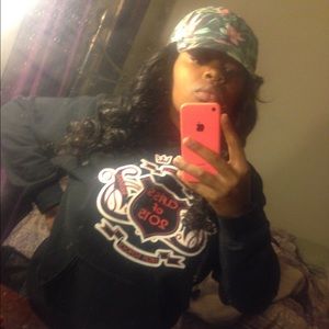 Meet your Posher, Mia