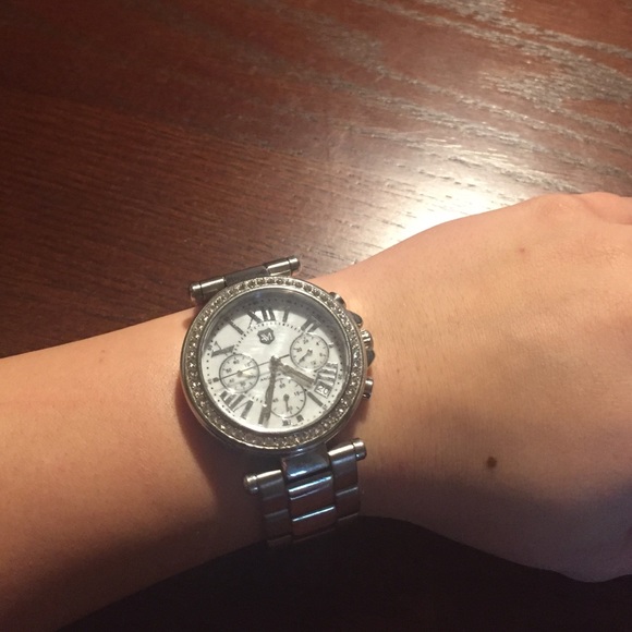 Andrew Marc women's watch - Picture 3 of 3