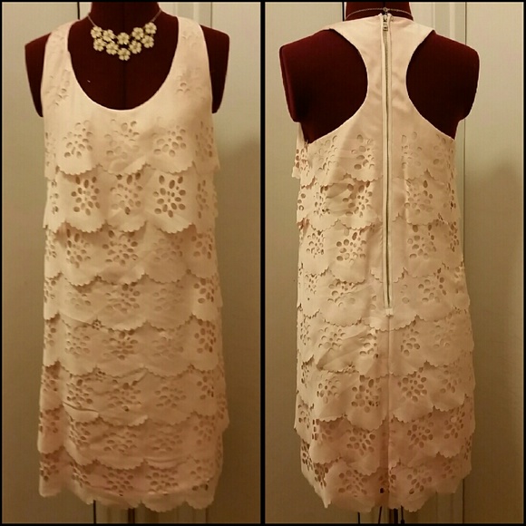 **SOLD**Host Pick* Ali Ro Sleeveless Scallop dress - Picture 2 of 3