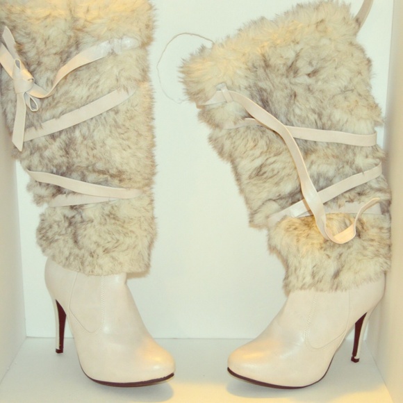 Faux Fur Knee-High Boots. <<Fierce>> 🌵🌕