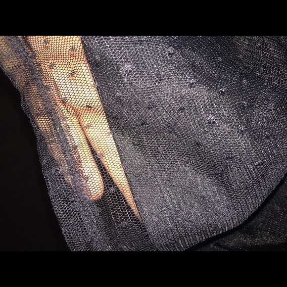 Black top - Picture 3 of 3