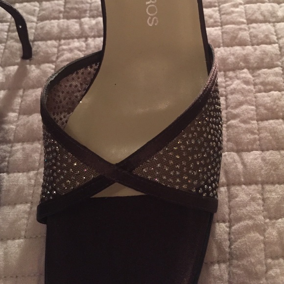 Caparros heels - Picture 2 of 4