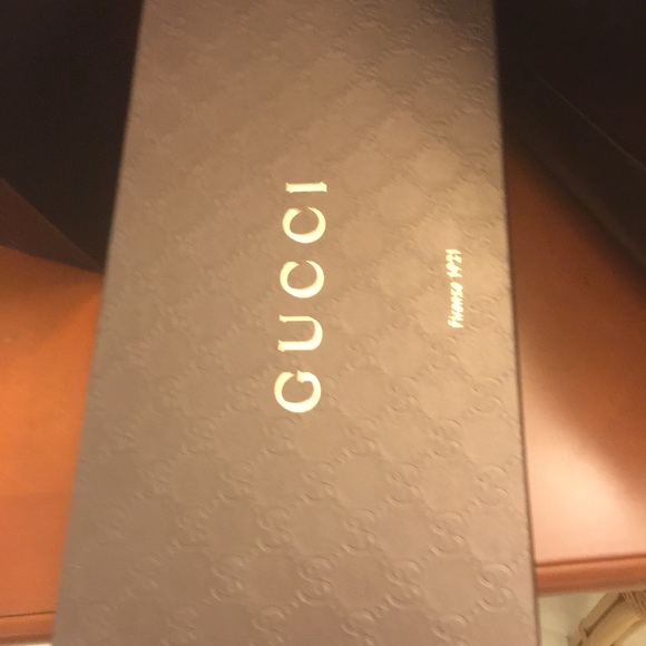 Authentic Gucci sandals - Picture 3 of 4