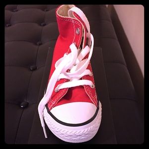 Youth Sz 11.5 Red Hi Top Converse