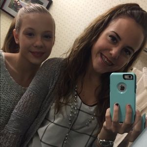 Meet your Posher, Kelli