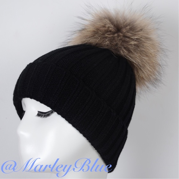 Accessories - EOS SALE🥳HP🎉! Black Knit Hat Genuine Fur Pompom