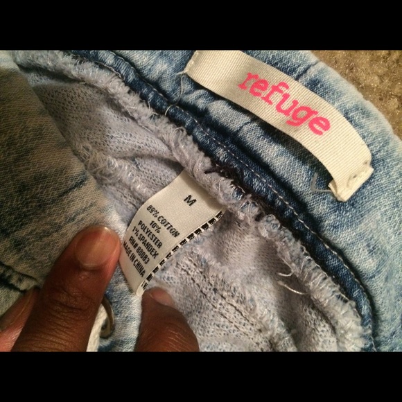 Joggers - Picture 3 of 3