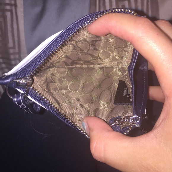 Coach coin purse/ key chain - Picture 3 of 3