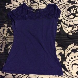 H&M lace top fitted tee