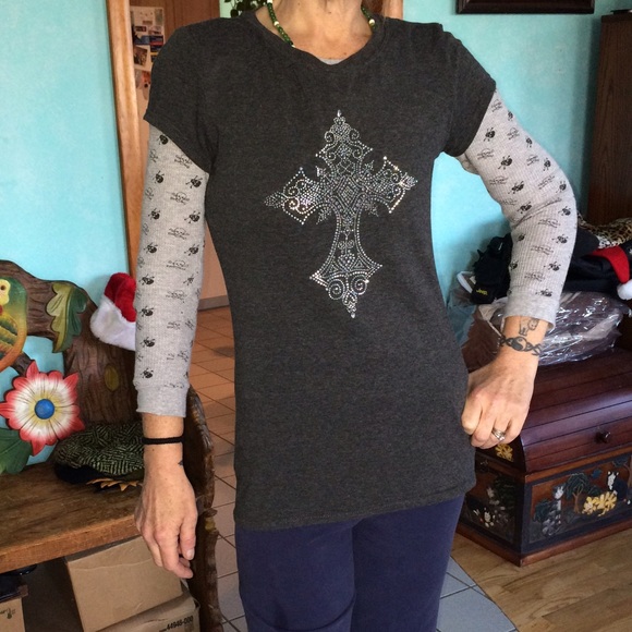 Dark grey Cap Sleeve T-Shirt w/ Cross
