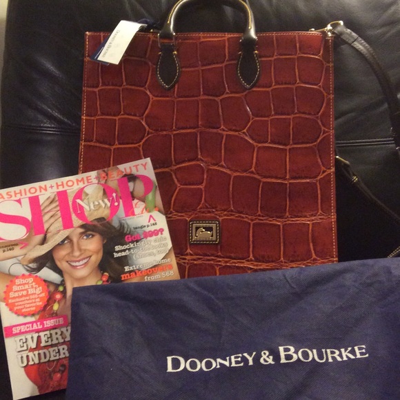 ❤️SALE❤️Vintage Dooney & Bourke Cross Body bag