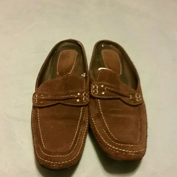 Shoes - Picture 2 of 3