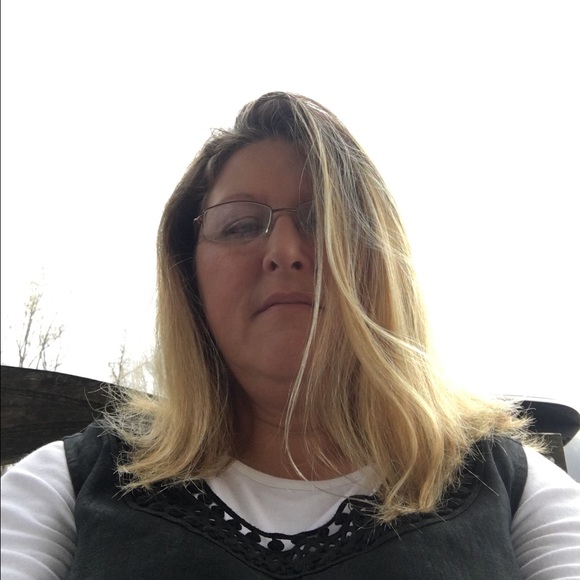 Meet your Posher, Jackie - Picture 1 of 1