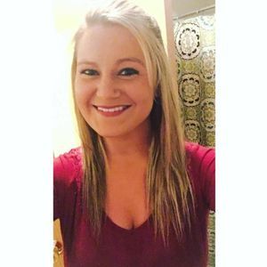 Meet your Posher, Cortney