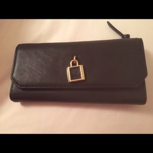 Vince Camuto Black Leather Wallet